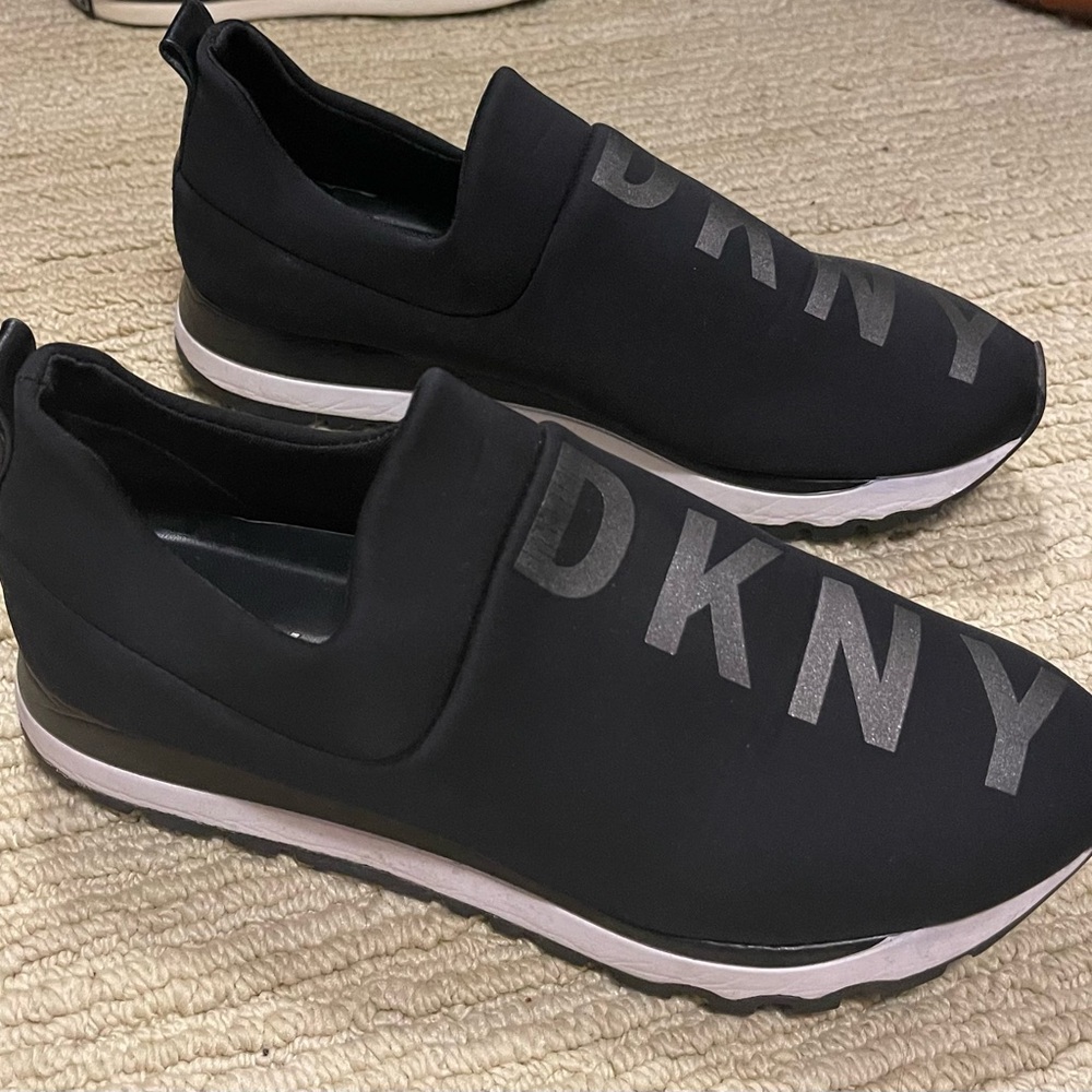 DKNY women’s shoes